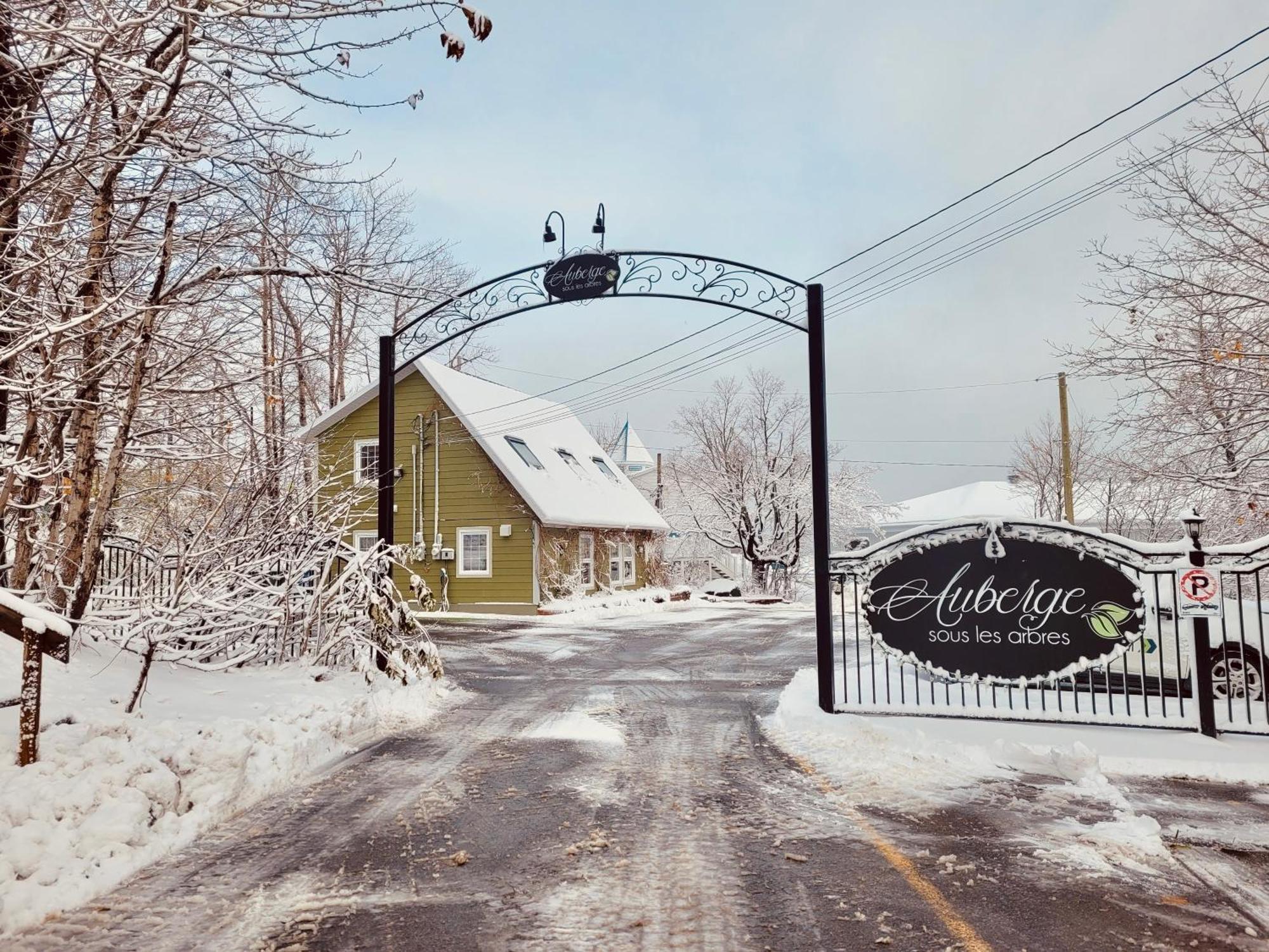 Auberge Sous Les Arbres Gaspé Zewnętrze zdjęcie