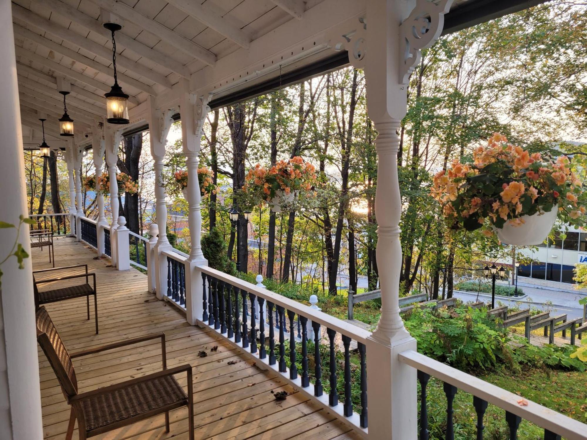 Auberge Sous Les Arbres Gaspé Zewnętrze zdjęcie